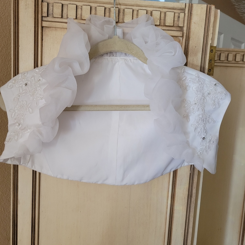 Wedding dress top cover size 4